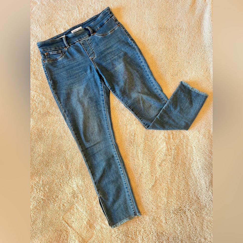 Tribal denim. Cropped